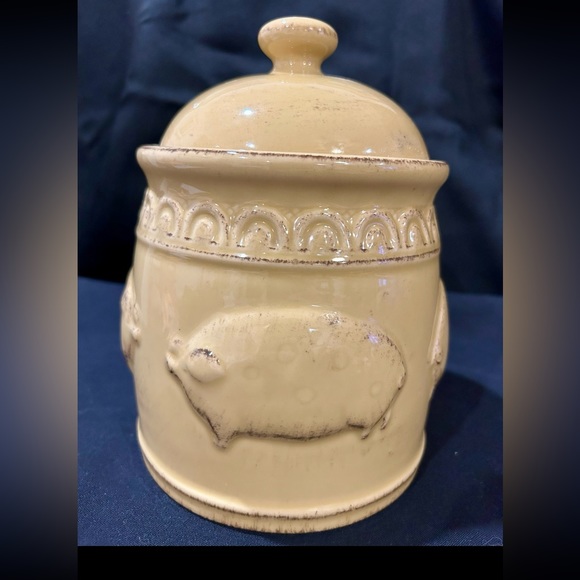 Sealed Vintage, canister with pigs. 7.5” with lid on. - Picture 9 of 10
